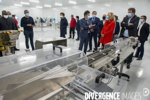 Inauguration par Valérie Pécresse de l usine de masques au Blanc-Mesnil