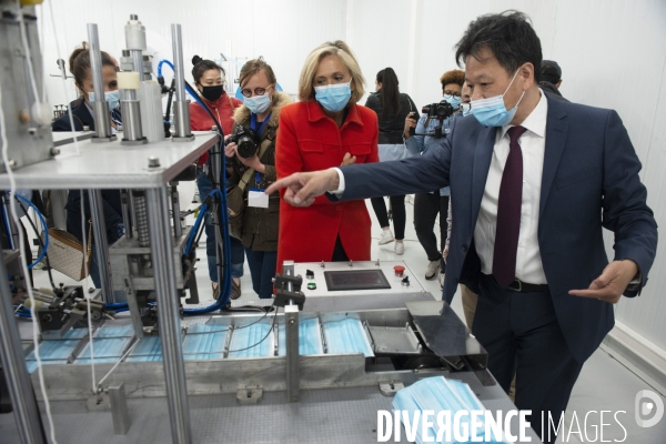 Inauguration par Valérie Pécresse de l usine de masques au Blanc-Mesnil