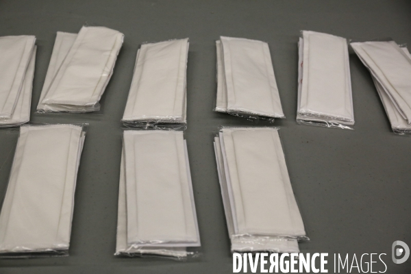 Distribution de masques aux habitants