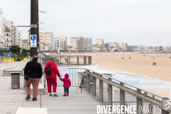 La plage des Sables-d Olonne à sens unique