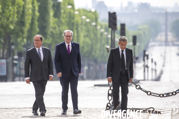 Emmanuel Macron et Edouard Philippe: commemoration du 8 mai 1945, ceremonie restreinte sous l arc de triomphe