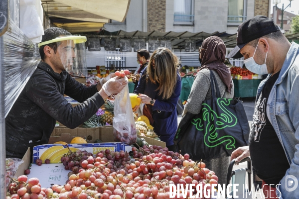 Marché alimentaire en BANLIEUE