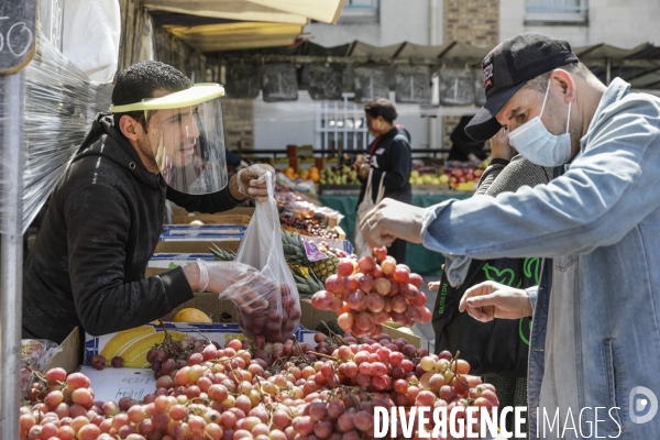 Marché alimentaire en BANLIEUE