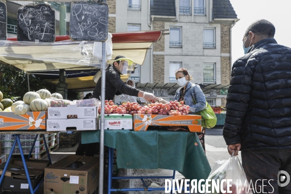 Marché alimentaire en BANLIEUE