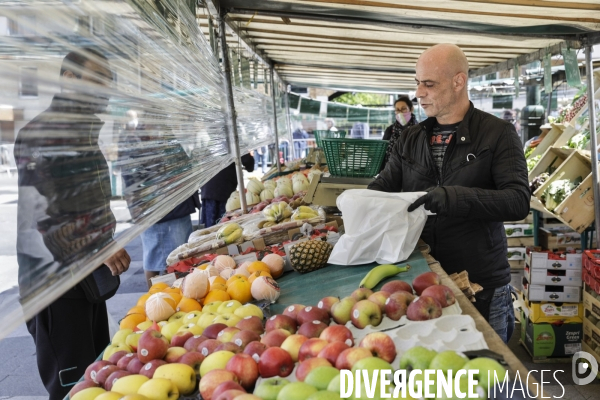 Marché alimentaire en BANLIEUE