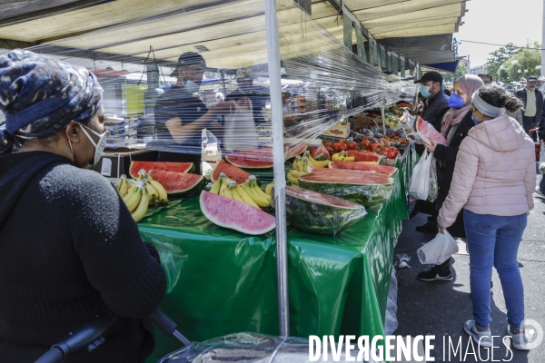 Marché alimentaire en BANLIEUE