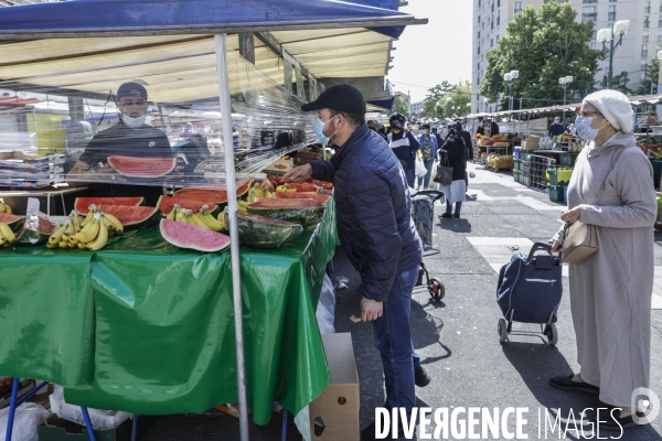 Marché alimentaire en BANLIEUE