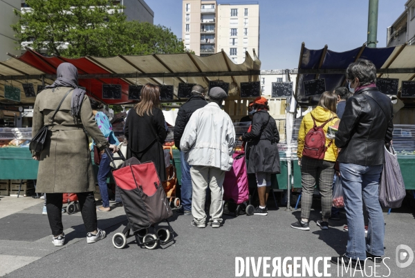 Marché alimentaire en BANLIEUE