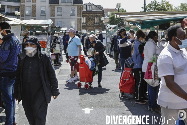 Marché alimentaire en BANLIEUE