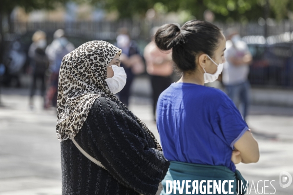 Marché alimentaire en BANLIEUE