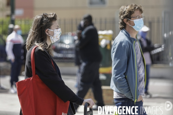 Marché alimentaire en BANLIEUE