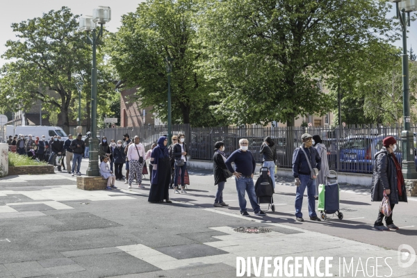 Marché alimentaire en BANLIEUE