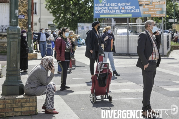 Marché alimentaire en BANLIEUE