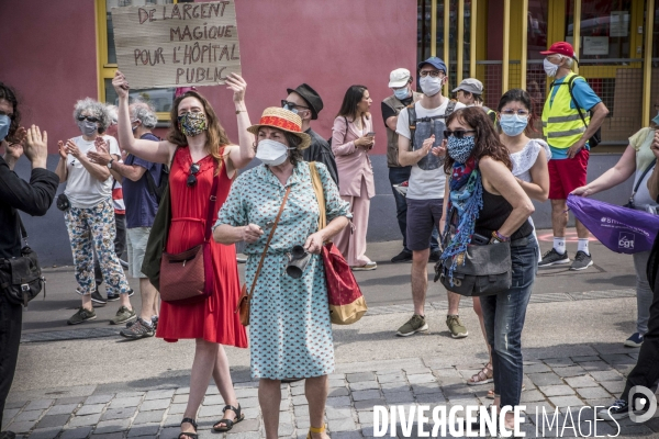 Hopital Robert Debré. Les soignants manifestent