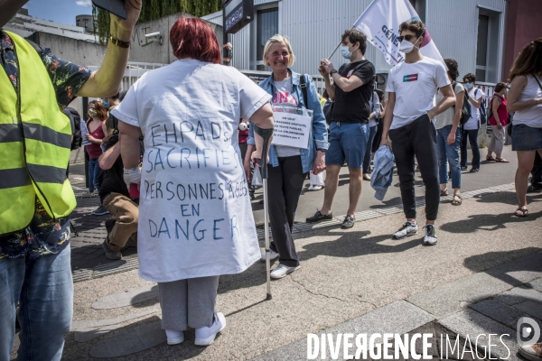 Hopital Robert Debré. Les soignants manifestent