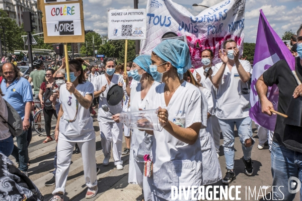 Hopital Robert Debré. Les soignants manifestent