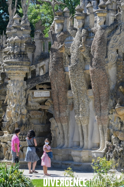 COVID19 - Tourisme - le Palais idéal du facteur Cheval rouvre ses portes