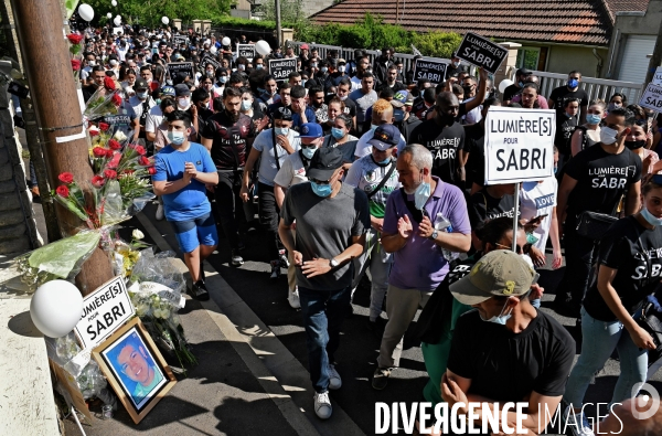 Marche blanche en mémoire de Sabri