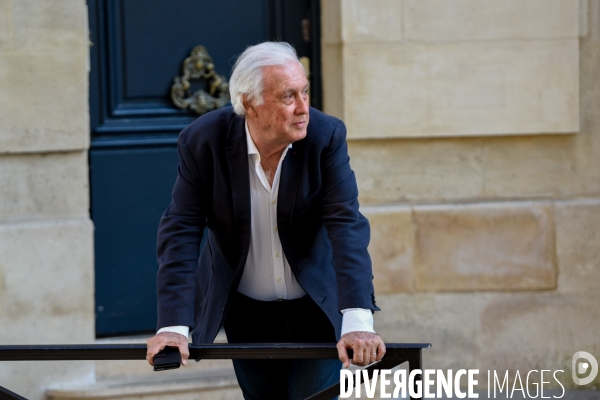 Dates des municipales. Les chefs de parti reçus à Matignon.