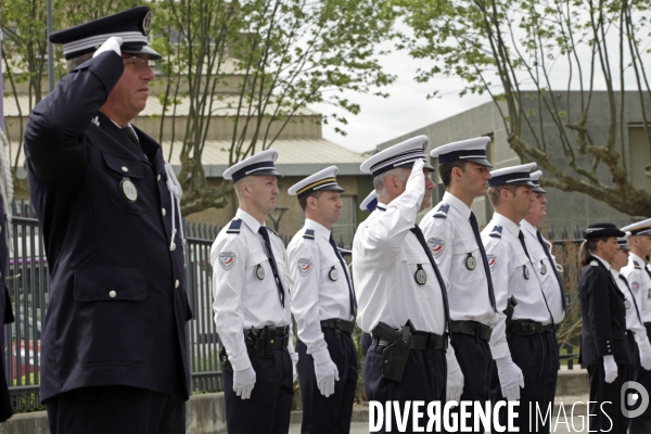 Cour d honneur du commissariat de police de Guilherand Granges.