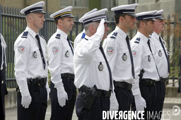 Cour d honneur du commissariat de police de Guilherand Granges.