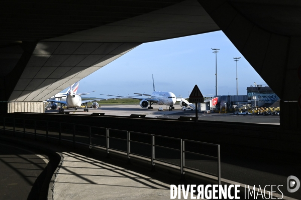Aviation. Aérogare CDG1 fermé.