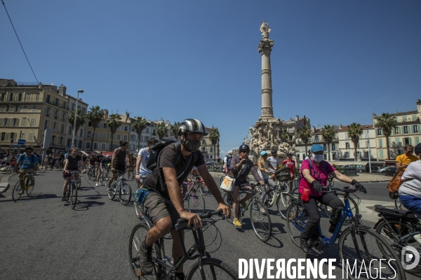 Les cyclistes contre la suppression de la piste cyclable Prado 1 à Marseille