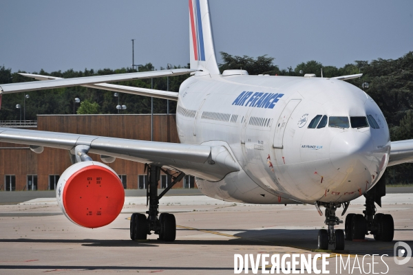 Avions d air france cloués au sol pendant l épidémie de coronavirus