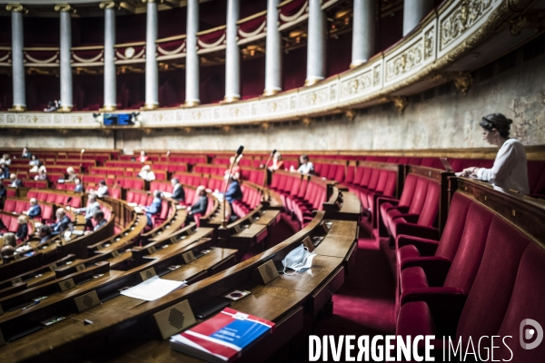 Débat Stop Covid