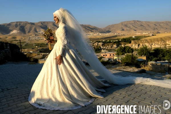 L Histoire disparaît, Hasankeyf, une ancienne ville de 12 000 ans en Turquie. History disappears,ÊHasankeyf, a 12,000 years old ancient town in Turkey.