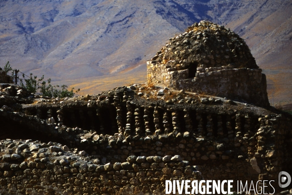 L Histoire disparaît, Hasankeyf, une ancienne ville de 12 000 ans en Turquie. History disappears,ÊHasankeyf, a 12,000 years old ancient town in Turkey.