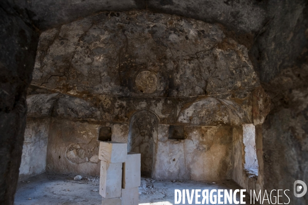 L Histoire disparaît, Hasankeyf, une ancienne ville de 12 000 ans en Turquie. History disappears, Hasankeyf, a 12,000 years old ancient town in Turkey.