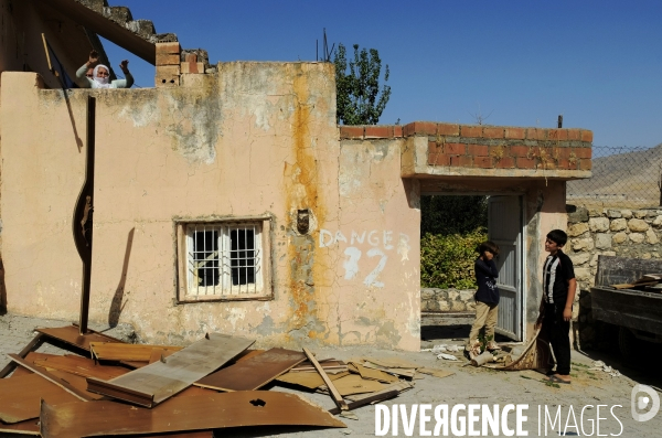 L Histoire disparaît, Hasankeyf, une ancienne ville de 12 000 ans en Turquie. History disappears, Hasankeyf, a 12,000 years old ancient town in Turkey.