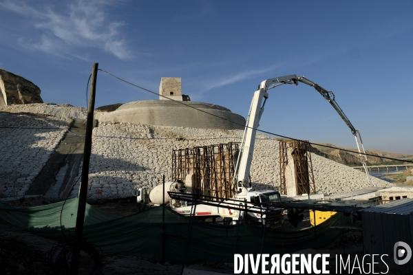 L Histoire disparaît, Hasankeyf, une ancienne ville de 12 000 ans en Turquie. History disappears,ÊHasankeyf, a 12,000 years old ancient town in Turkey.