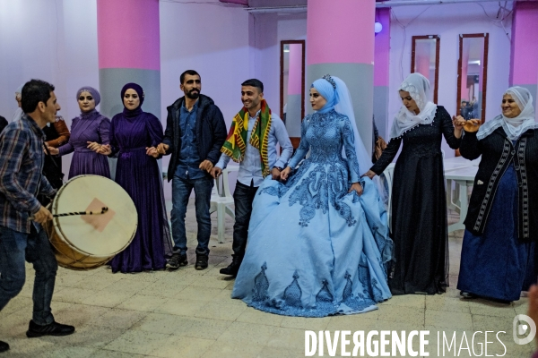 L Histoire disparaît, Hasankeyf, une ancienne ville de 12 000 ans en Turquie. History disappears,ÊHasankeyf, a 12,000 years old ancient town in Turkey.