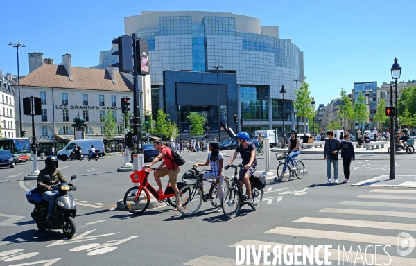 Amenagement et circulation place de la Bastille