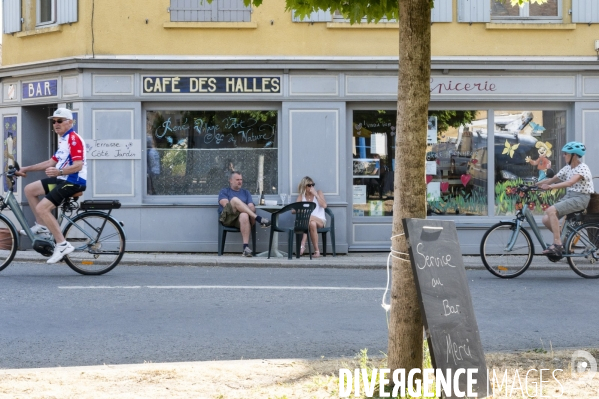 3 juin 2020, réouverture du cafe du village à René en Sarthe