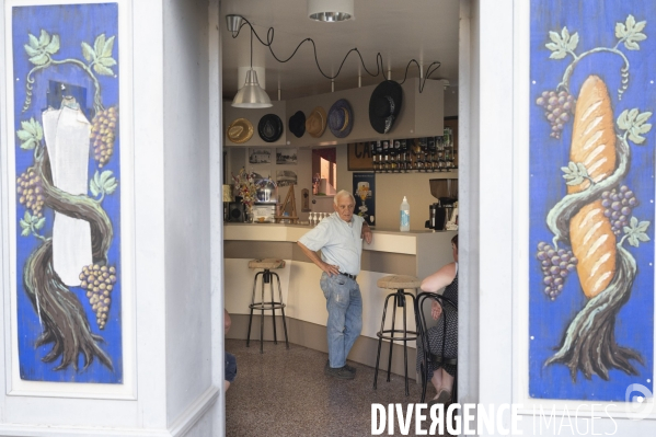 3 juin 2020, réouverture du cafe du village à René en Sarthe