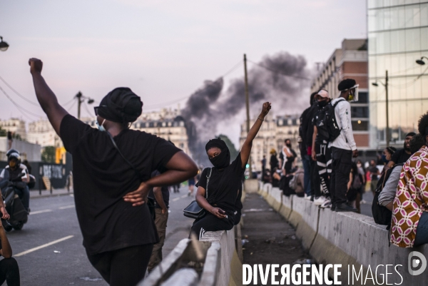 Rassemblement devant le tribunal de paris suite a la decision de justice concernant l affaire adama traore.