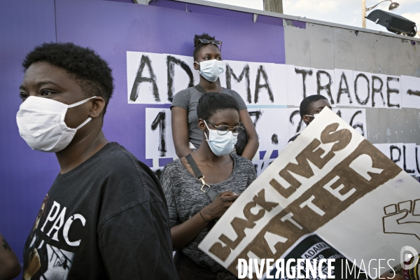 A Paris, manifestation massive en mémoire d Adama Traoré et George Floyd