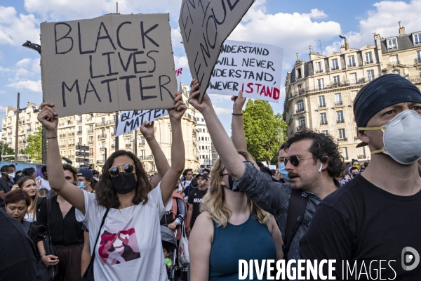 A Paris, manifestation massive en mémoire d Adama Traoré et George Floyd