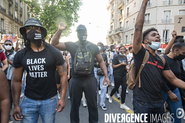 A Paris, manifestation massive en mémoire d Adama Traoré et George Floyd