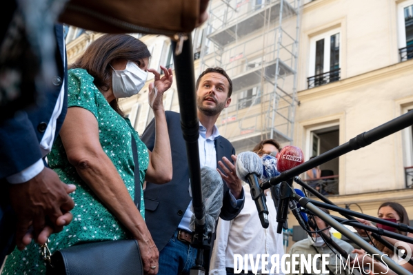 Anne Hidalgo et David Belliard en campagne pour les municipales à Paris