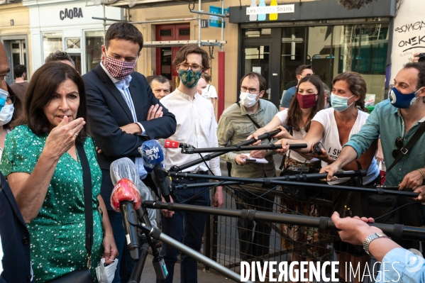 Anne Hidalgo et David Belliard en campagne pour les municipales à Paris