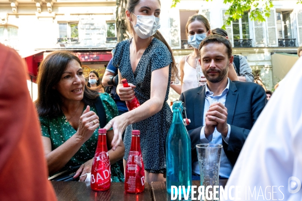 Anne Hidalgo et David Belliard en campagne pour les municipales à Paris