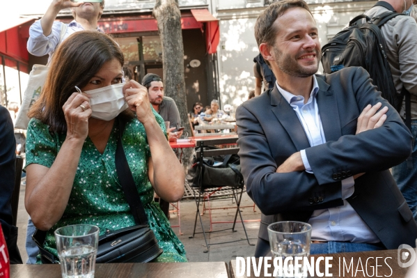 Anne Hidalgo et David Belliard en campagne pour les municipales à Paris