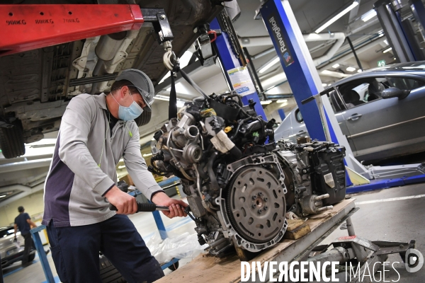 Deconfinement chez un concessionnaire automobile