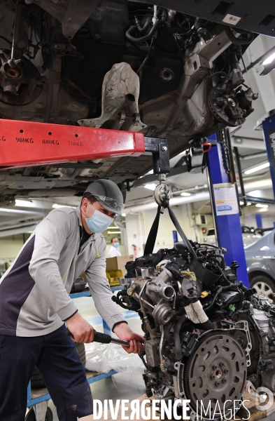 Deconfinement chez un concessionnaire automobile