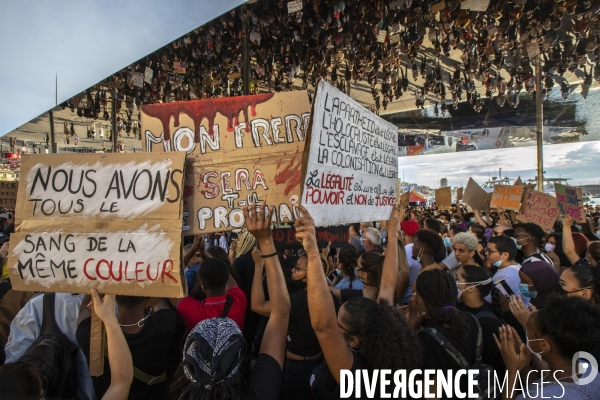 Manifestation contre la violence policière aux Etats-Unis... à Marseille