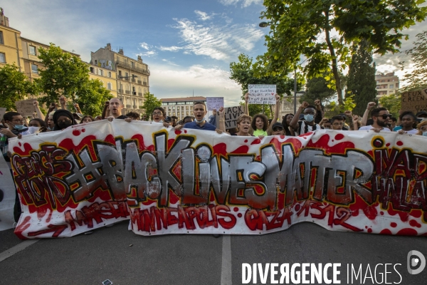 Manifestation contre la violence policière aux Etats-Unis... à Marseille
